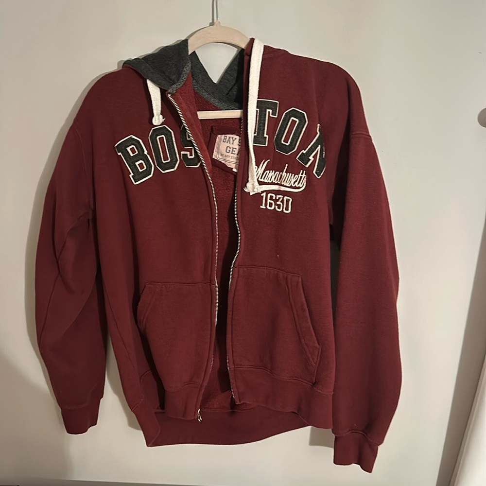 Boston zip up